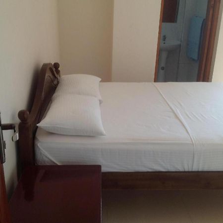 Araliya Blue Beach View Hotel Kudapaduwa Екстер'єр фото