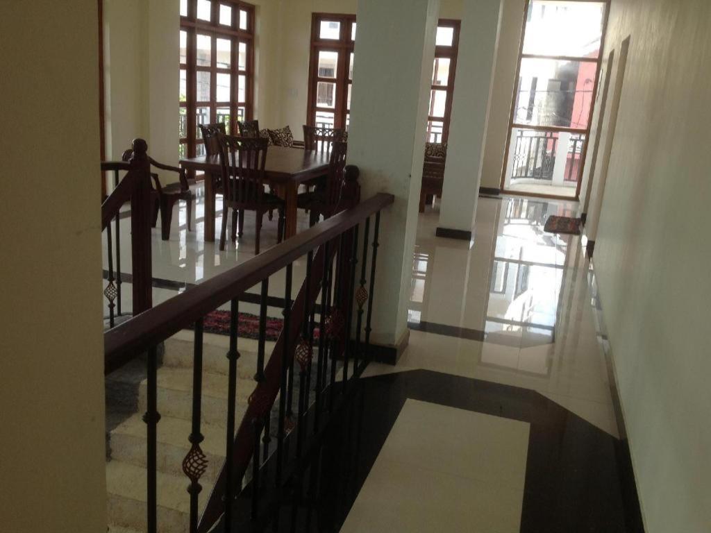 Araliya Blue Beach View Hotel Kudapaduwa Екстер'єр фото