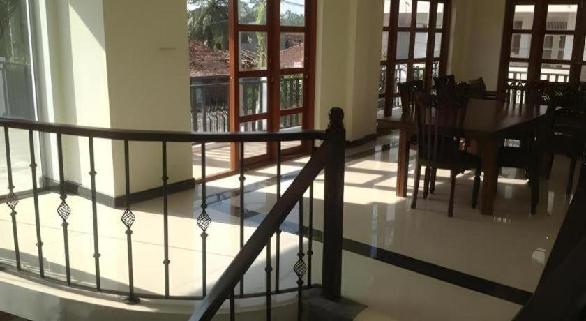 Araliya Blue Beach View Hotel Kudapaduwa Екстер'єр фото