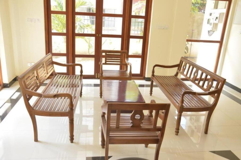 Araliya Blue Beach View Hotel Kudapaduwa Екстер'єр фото
